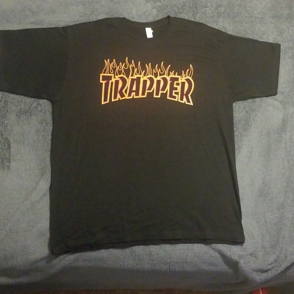 Mens Graphic tee "Trapper" shirt